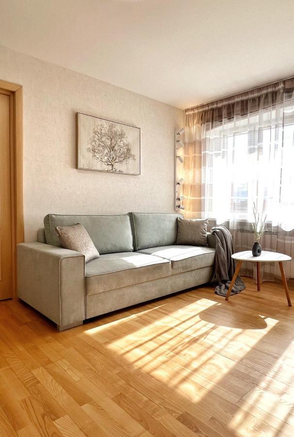 New Apartment With A View In The Town Center นาร์วา ภายนอก รูปภาพ