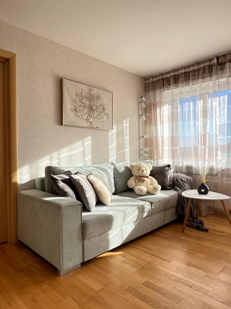 New Apartment With A View In The Town Center นาร์วา ภายนอก รูปภาพ